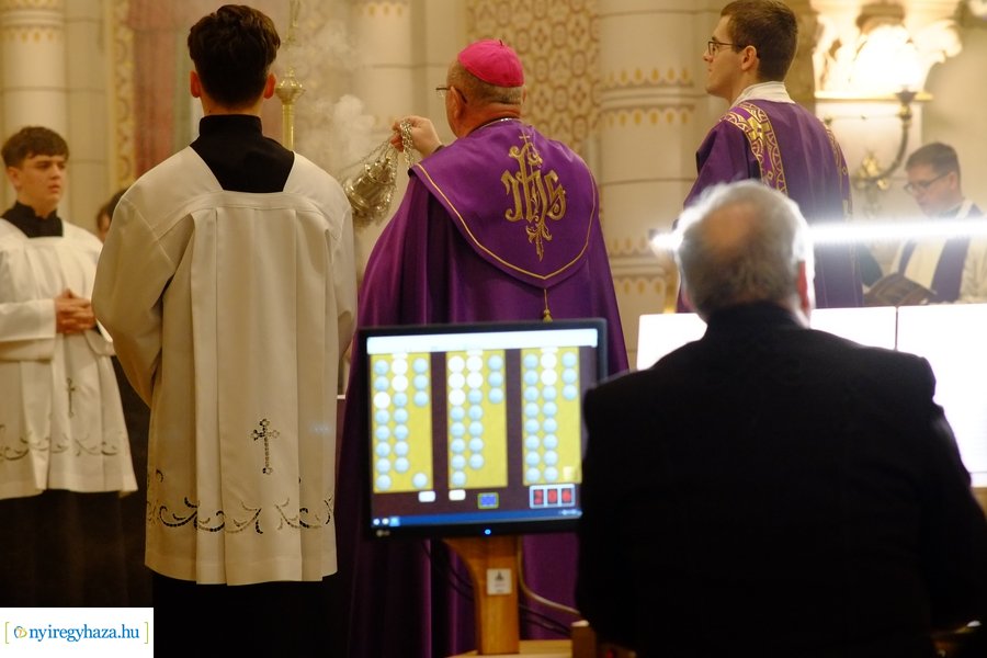 Orgona áldás a Magyarok Nagyasszonya Társszékesegyházban