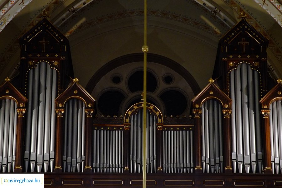 Orgona áldás a Magyarok Nagyasszonya Társszékesegyházban
