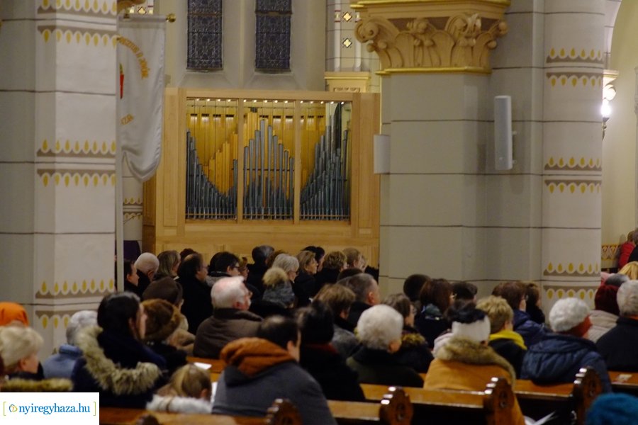 Orgona áldás a Magyarok Nagyasszonya Társszékesegyházban