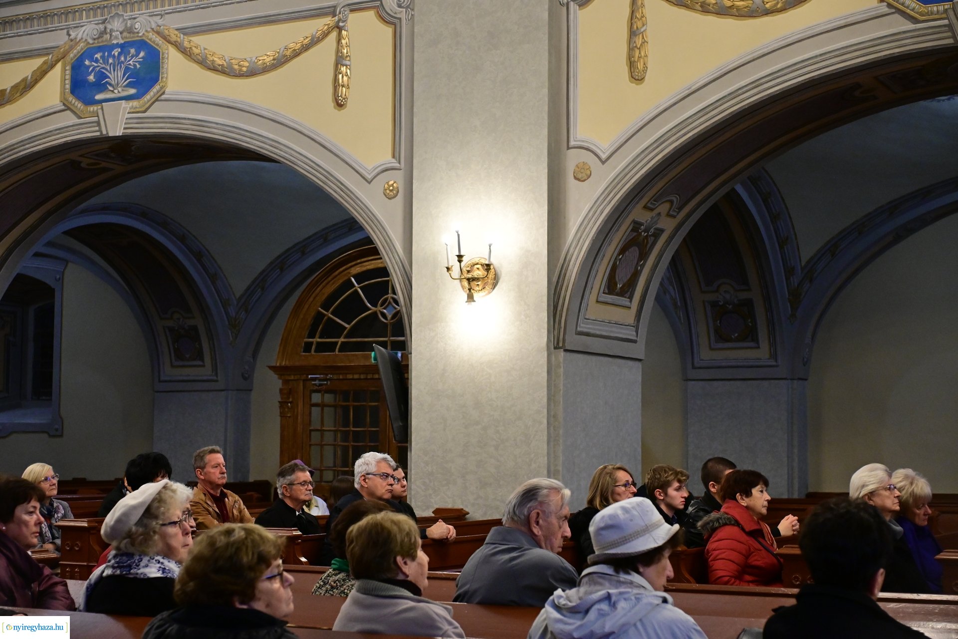 Örökváltság 200  -  2024