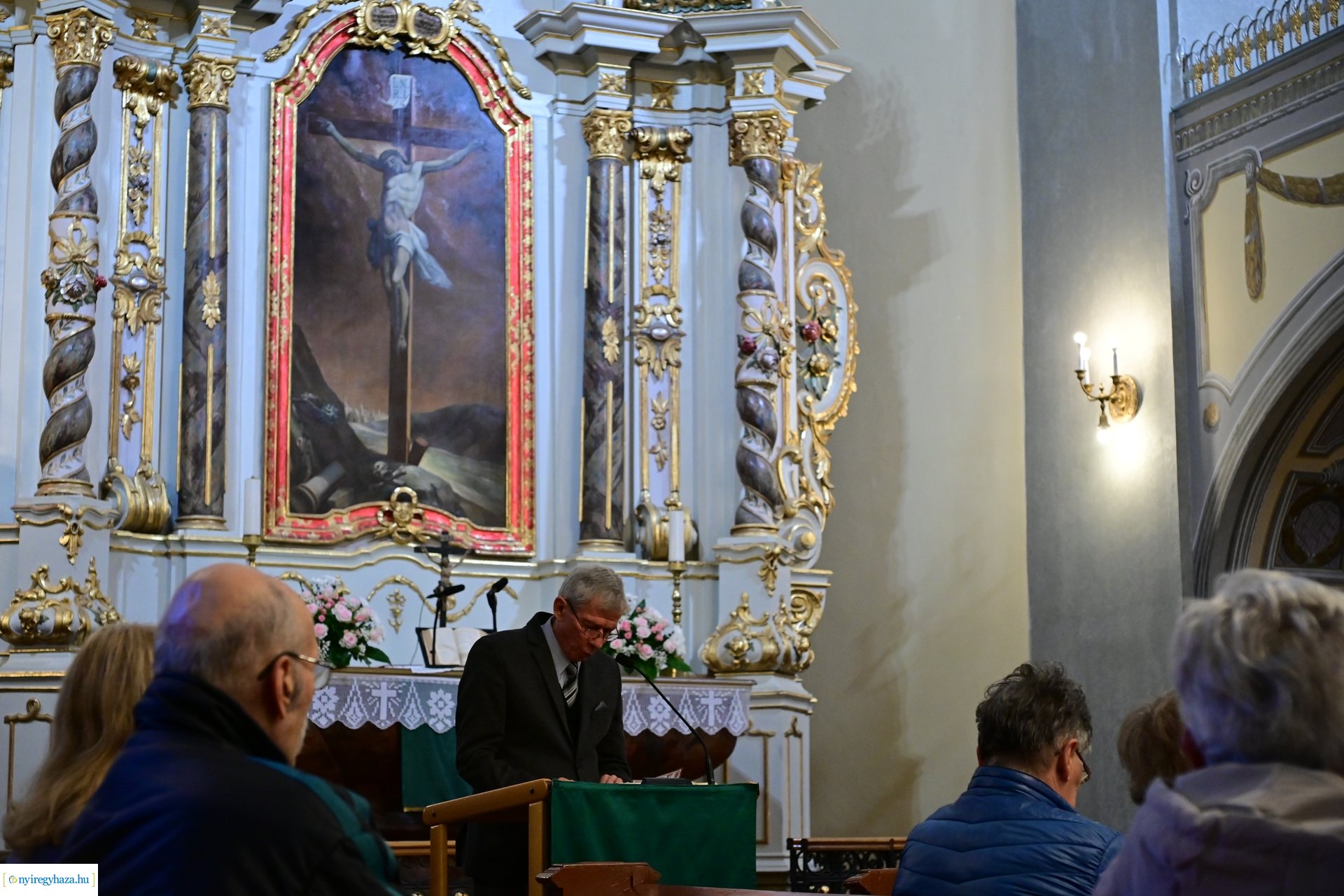 Örökváltság 200  -  2024