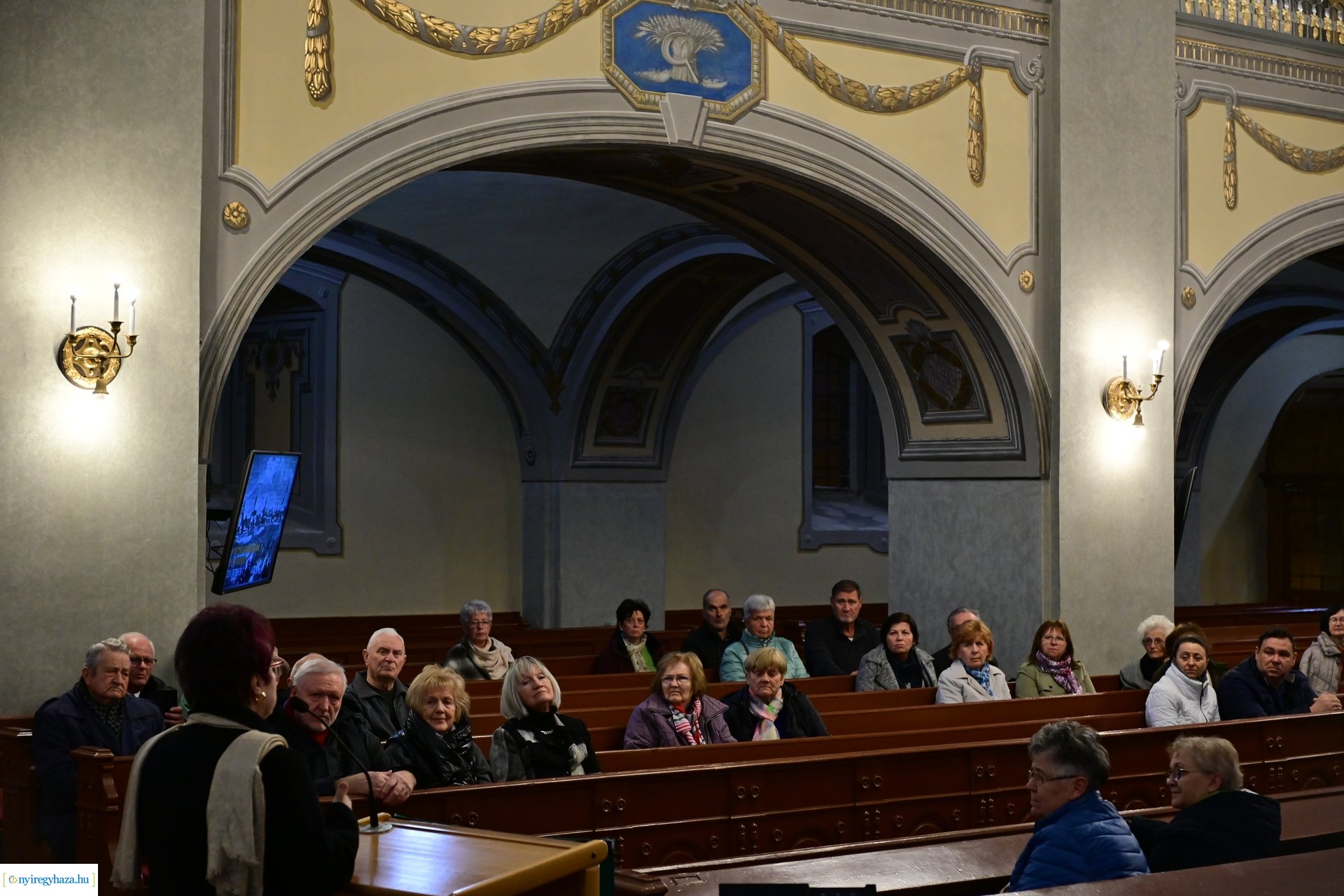 Örökváltság 200  -  2024