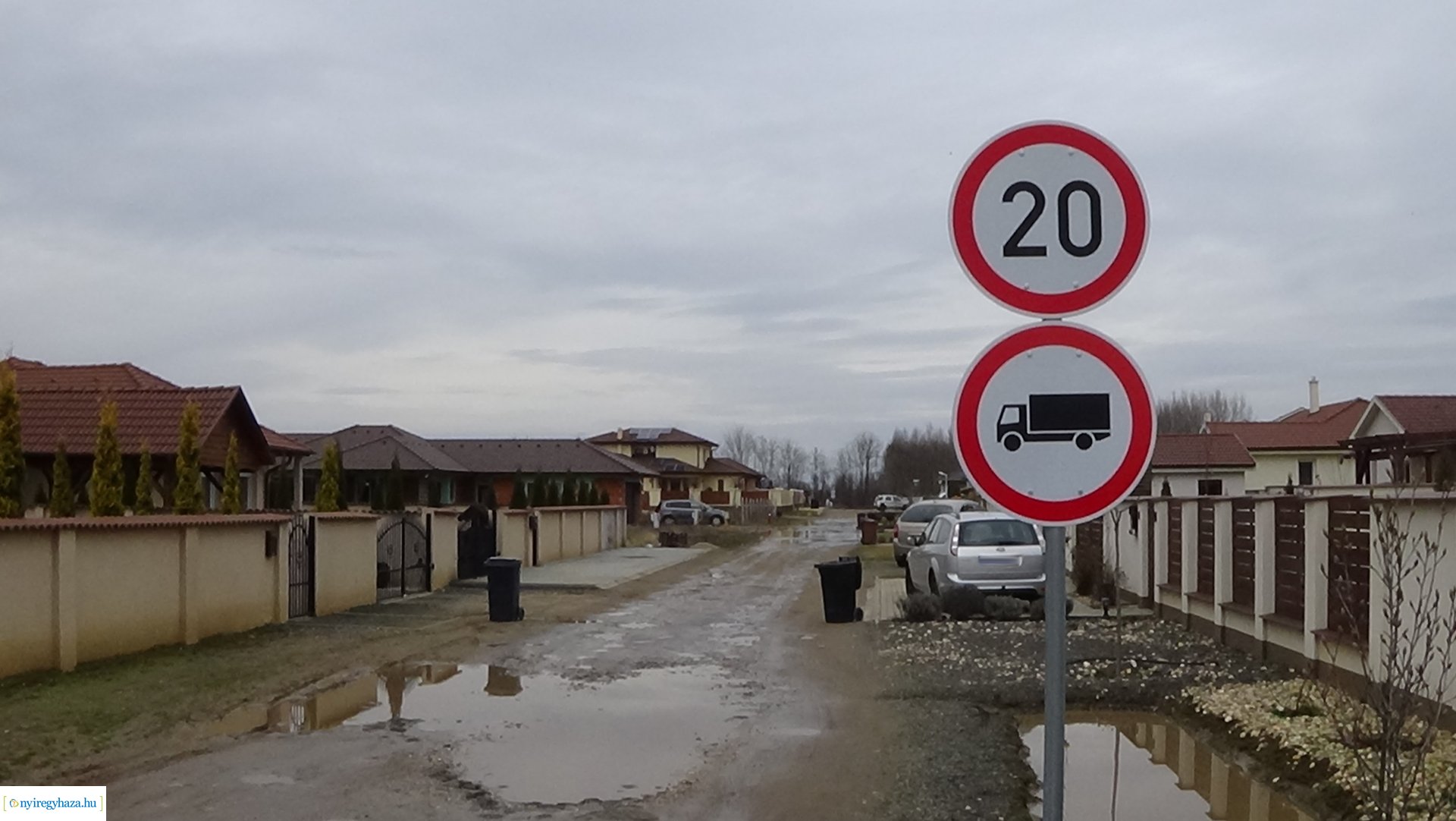 Oroson a Napkelte utcára tilos behajtani teherautóval a Mezsgye utcáról