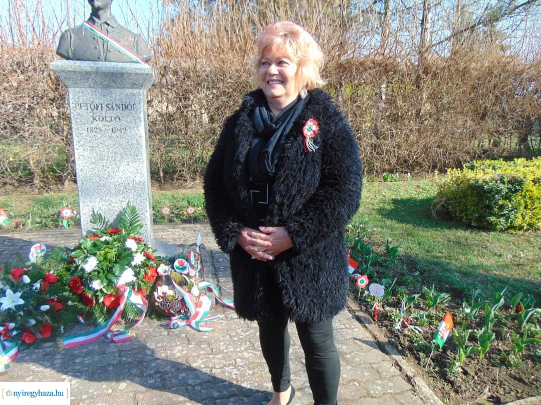 Oroson is koszorúztak