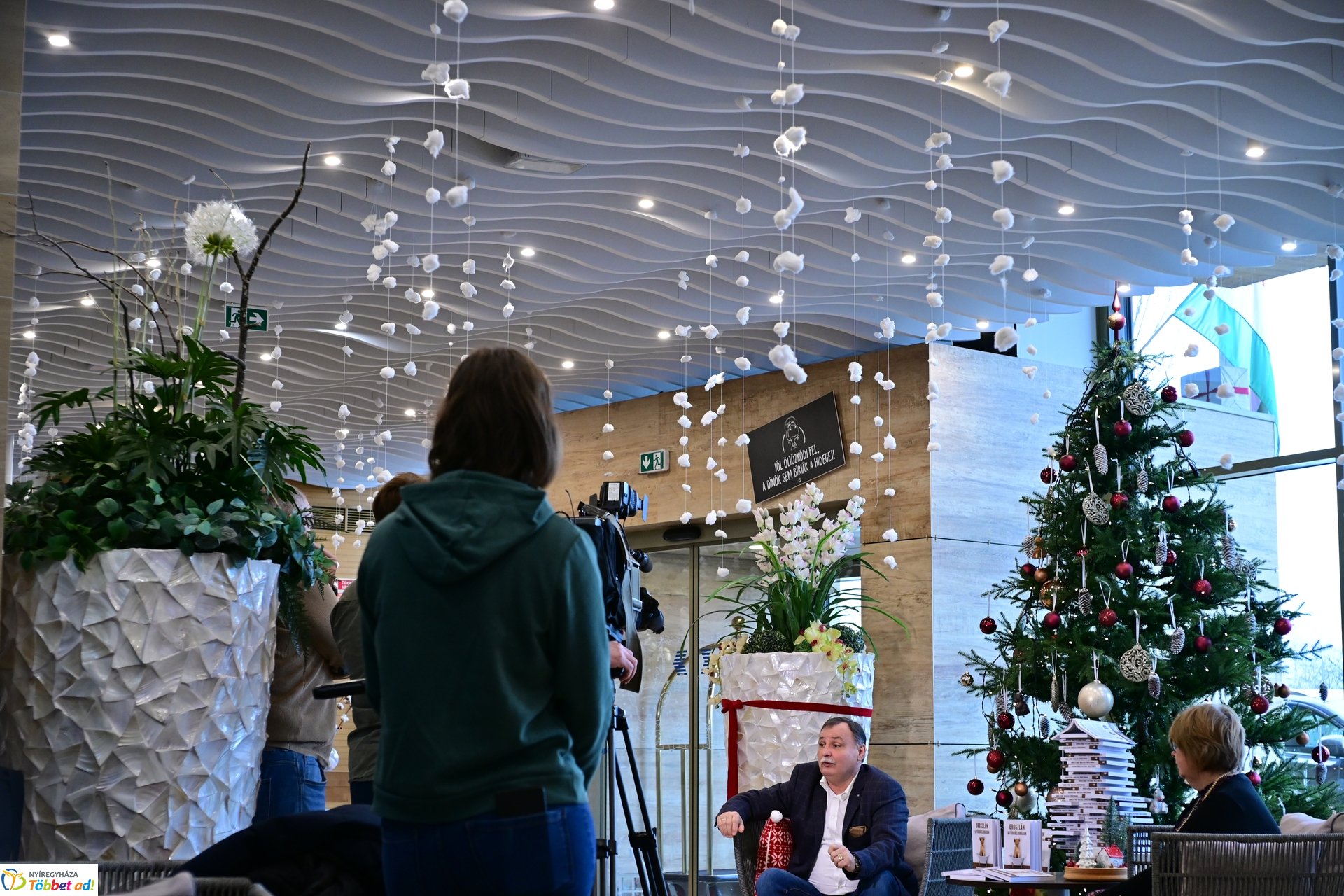 Oroszlán a fürdőszobában - kötetbemutató a Hotel Pangeában