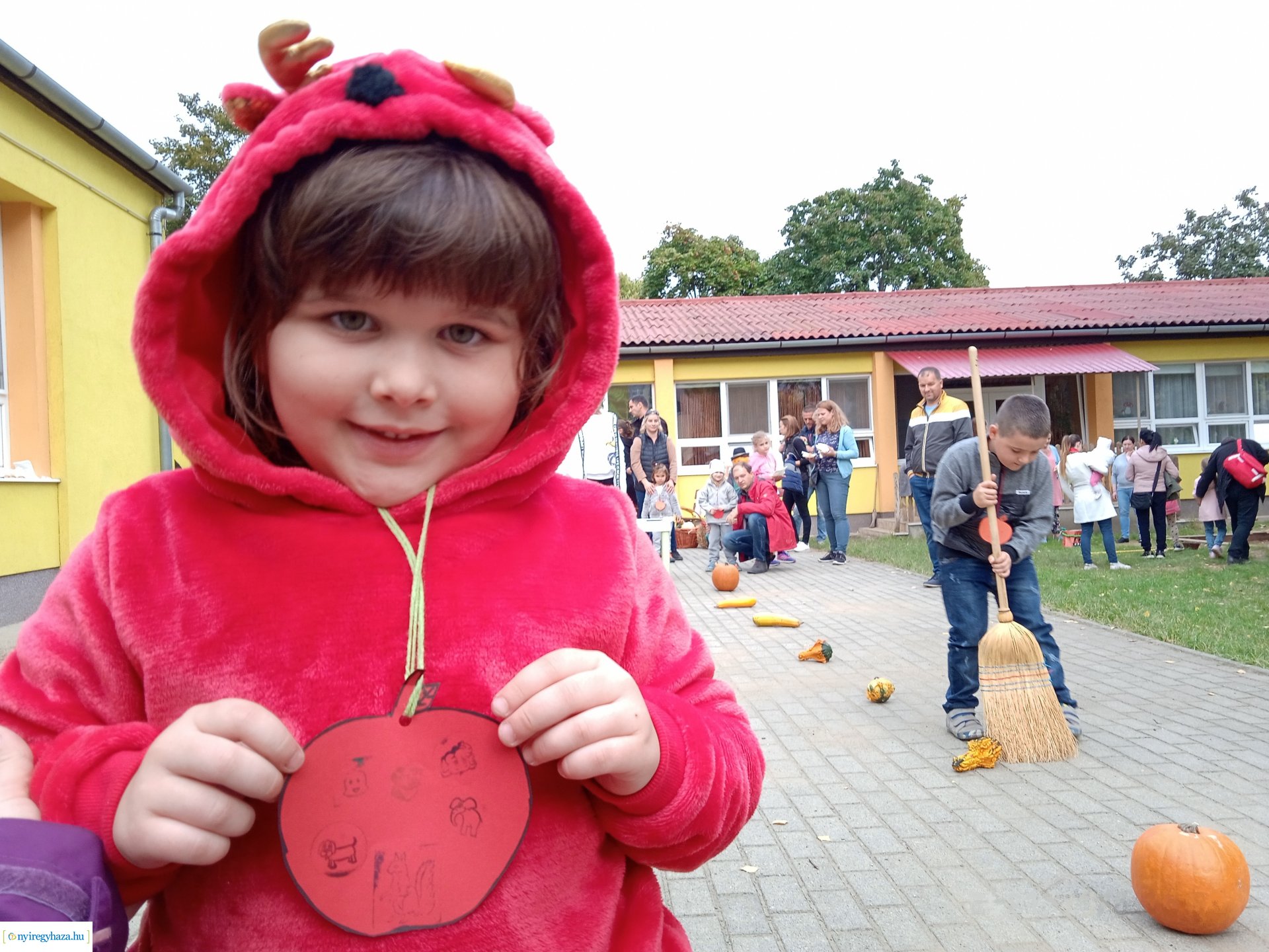 Őszi Kavalkád az Eszterlánc Északi Óvoda Napsugár Tagintézményében