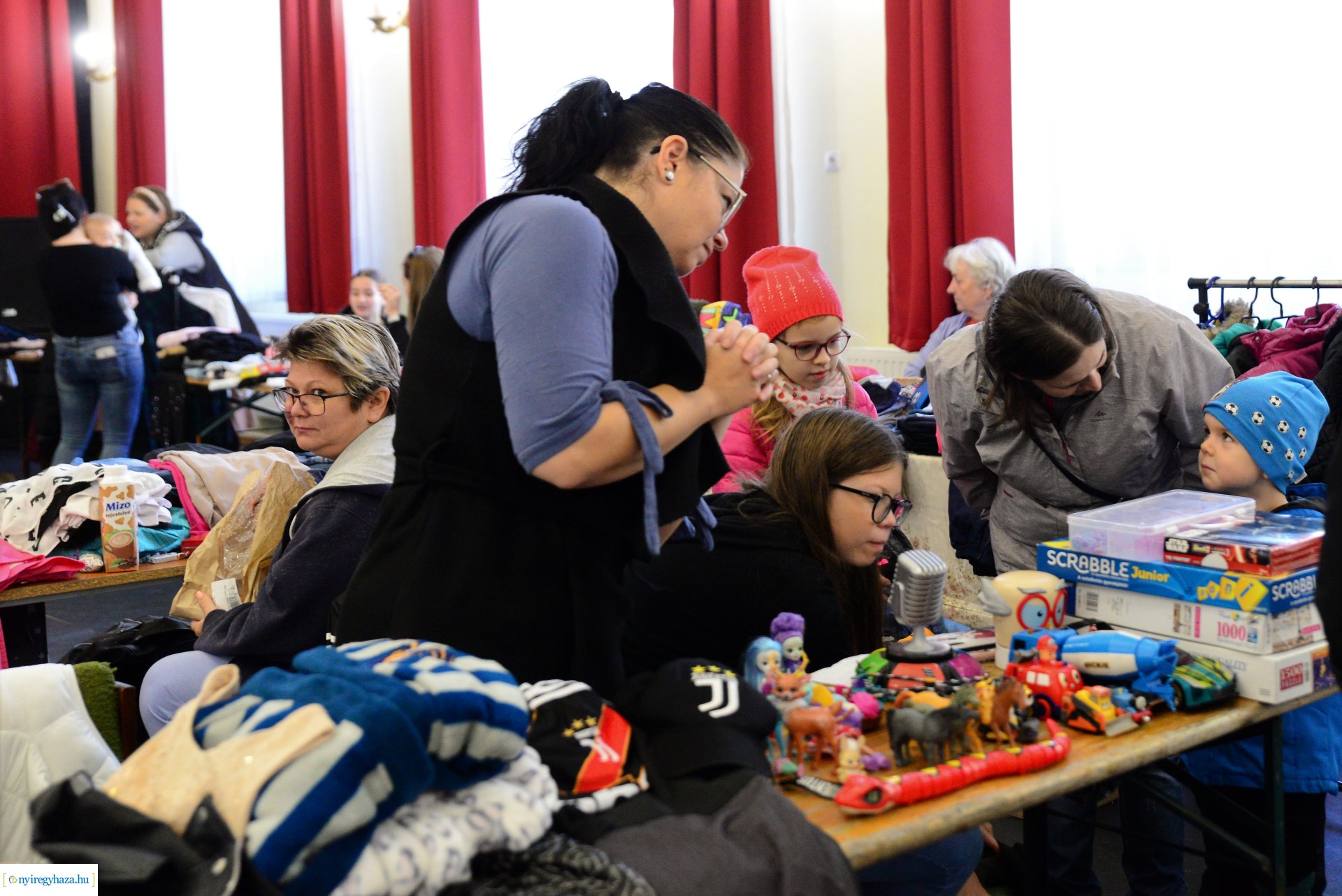 Őszi ruhabörze és népviselet vásár a Kölyökvárban