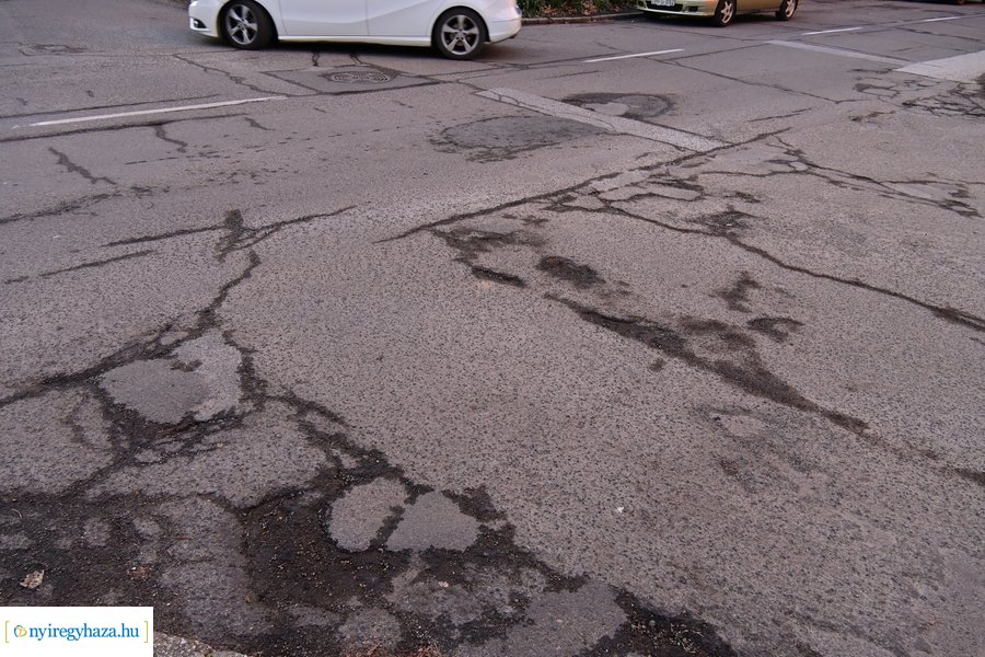 Ószőlő utca fejlesztése - sajtótájékoztató
