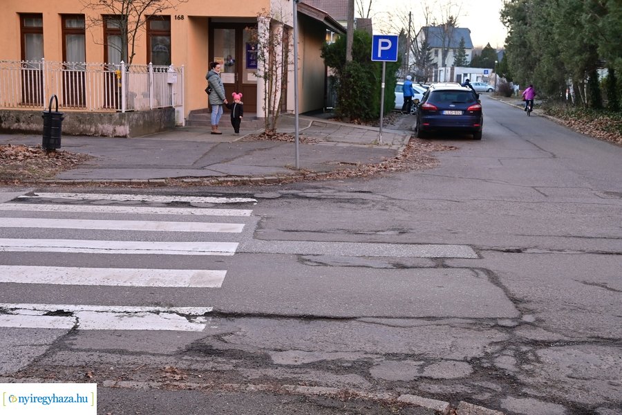 Ószőlő utca fejlesztése - sajtótájékoztató