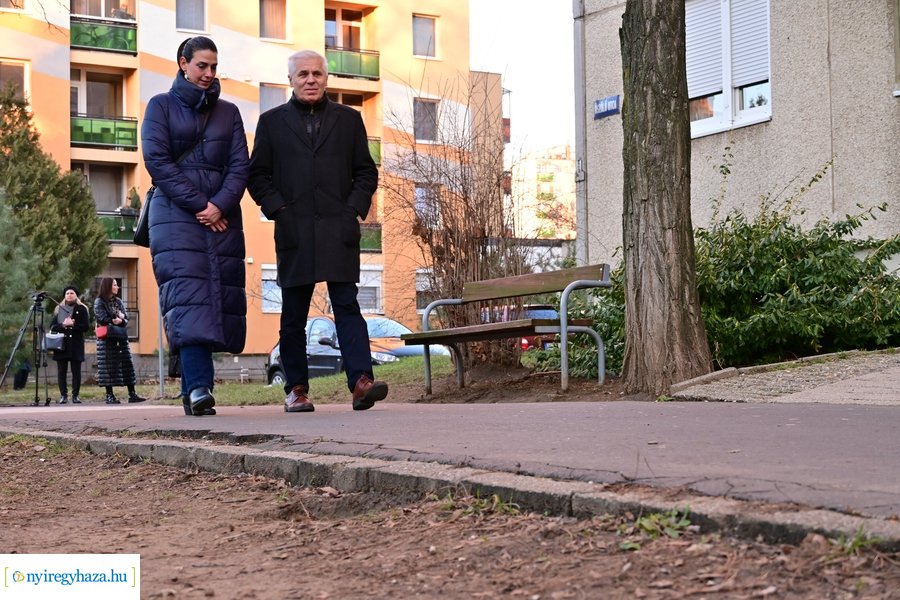 Ószőlő utca fejlesztése - sajtótájékoztató