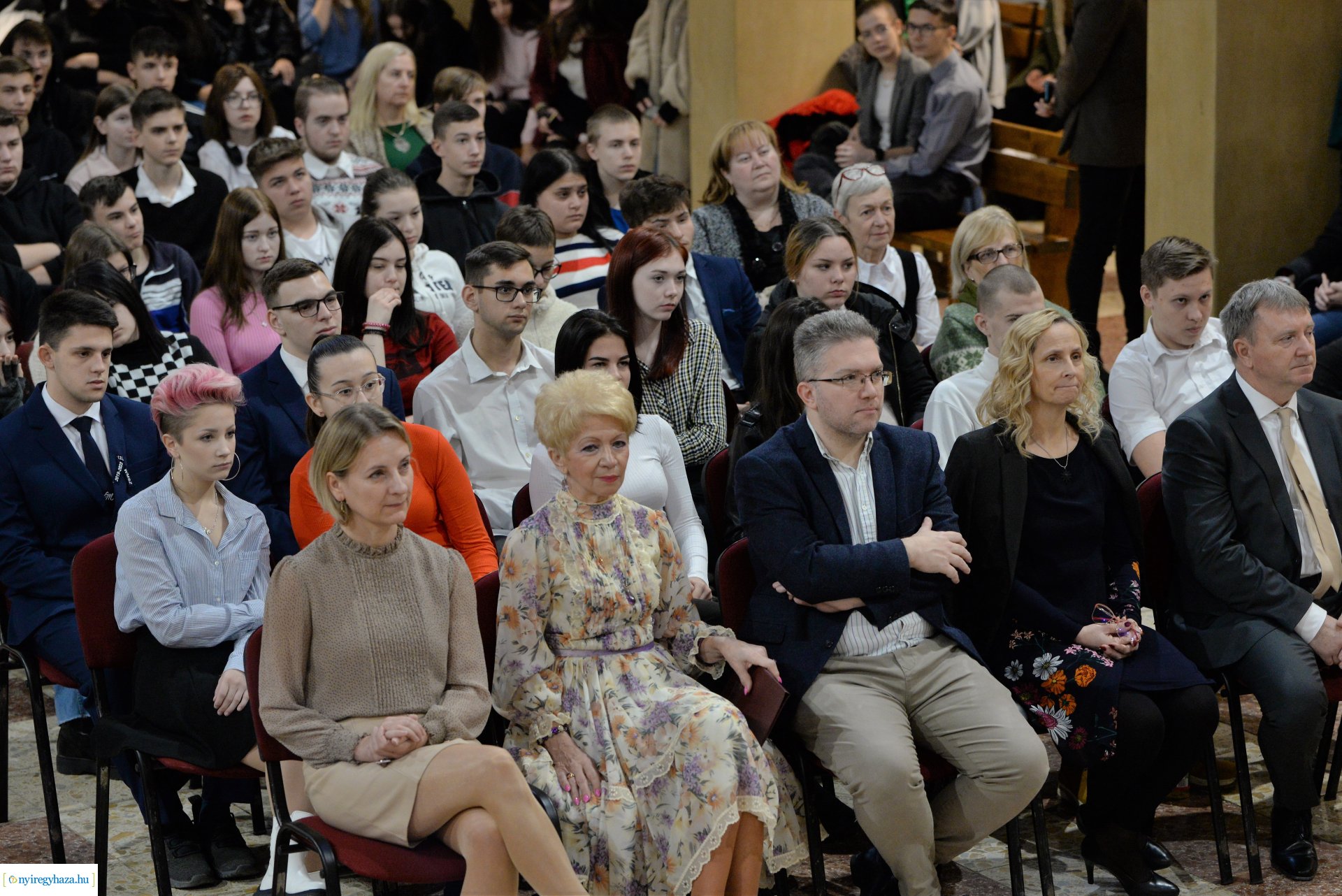 Ösztöndíjak kerültek a Wesselényi karácsonyfája alá