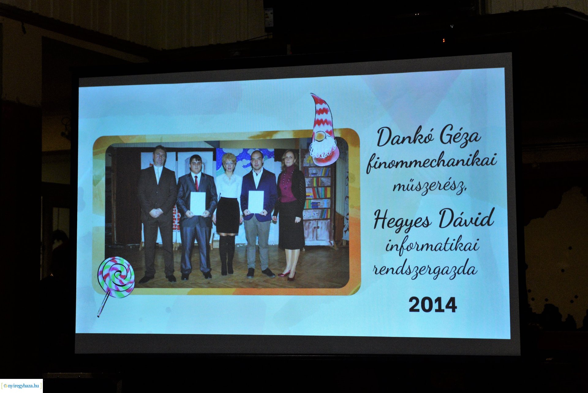 Ösztöndíjak kerültek a Wesselényi karácsonyfája alá