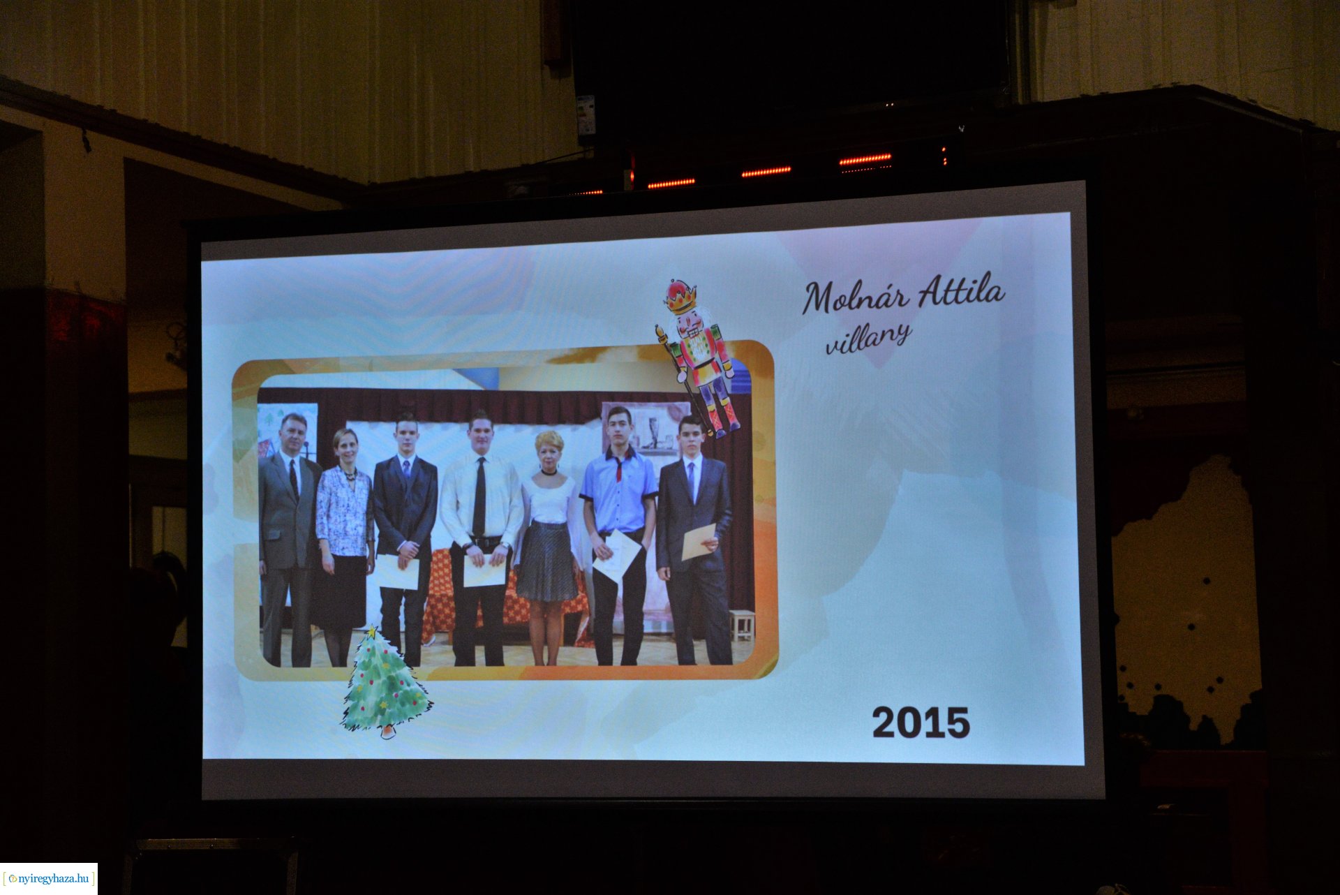 Ösztöndíjak kerültek a Wesselényi karácsonyfája alá