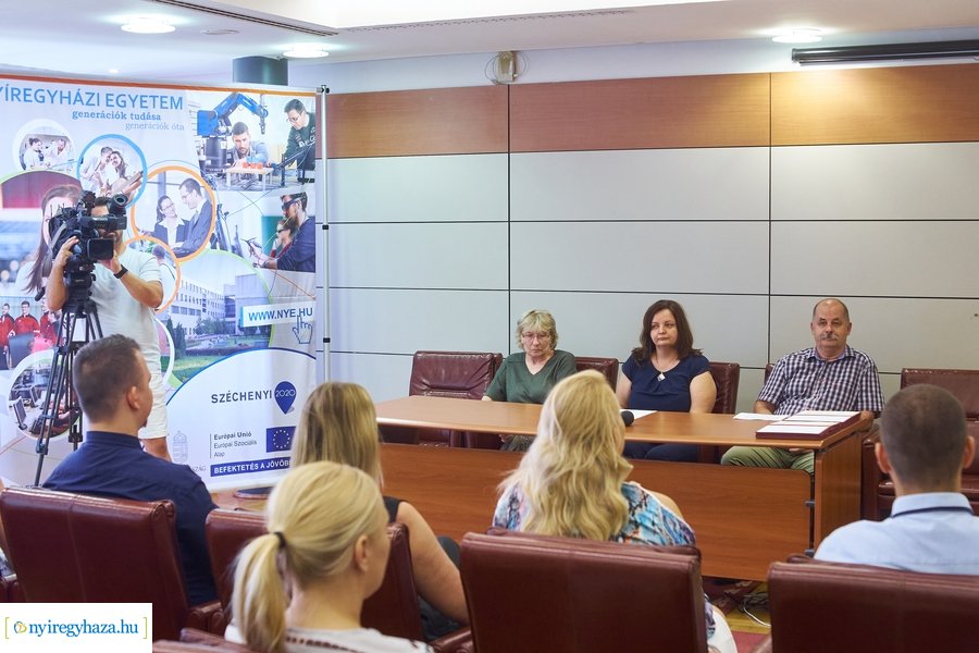 OTDK oklevél átadó az egyetemen