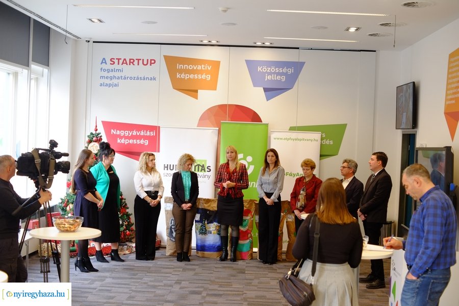 OTP karácsonyi adomány 2022