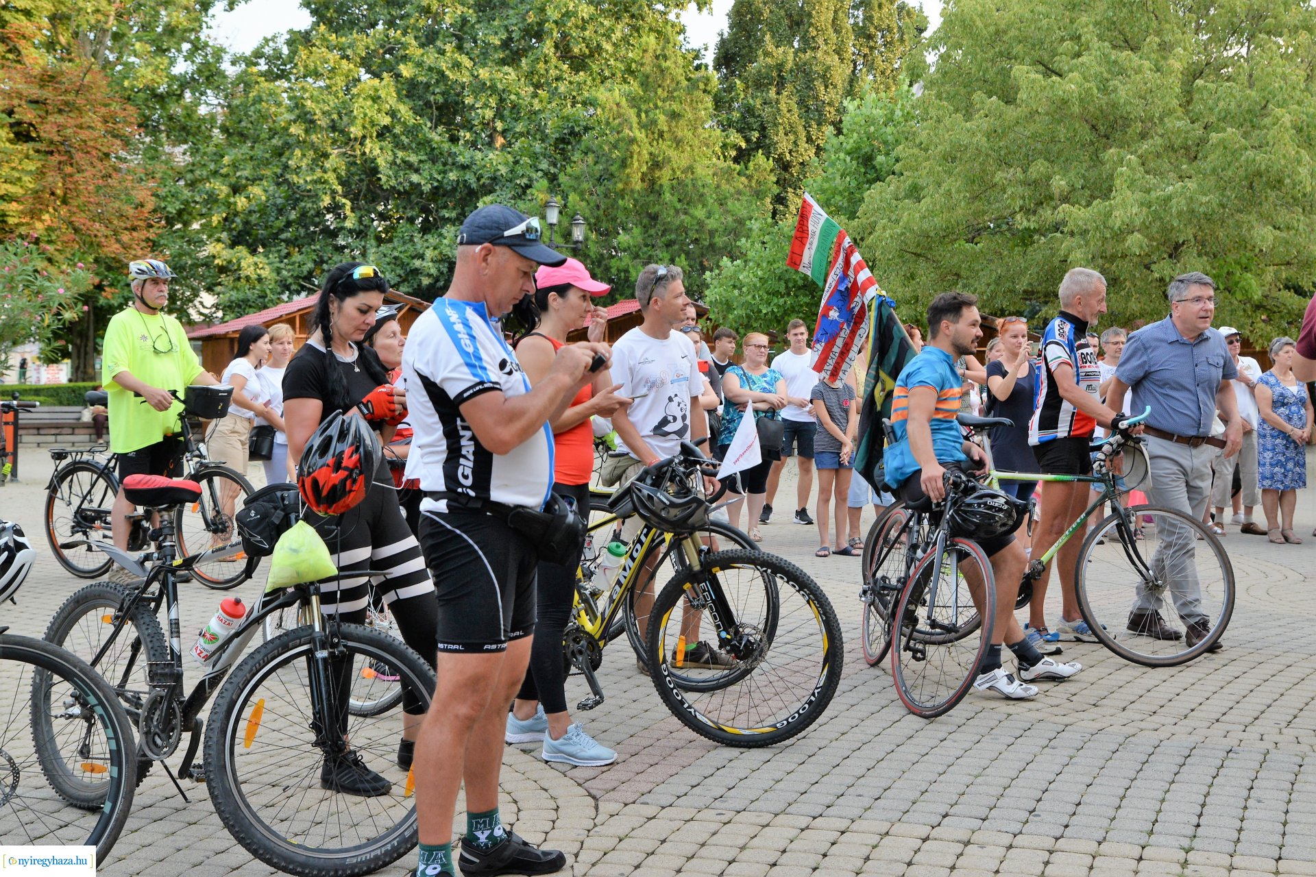 Otthonról haza - kerékpárosok érkeztek városunkba