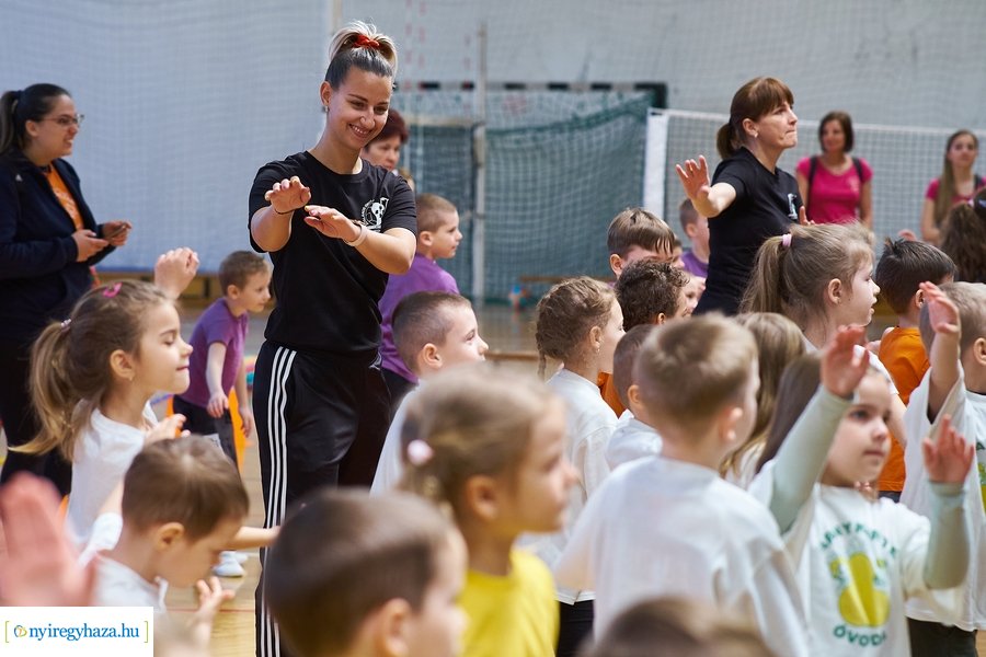 Ovi röpi a Bem iskolában