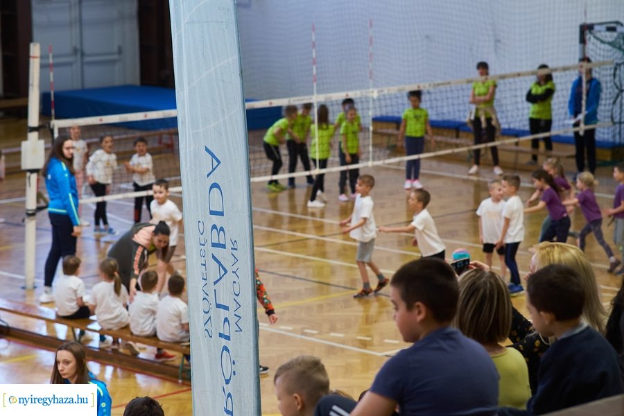 Ovi röpi a Bem iskolában