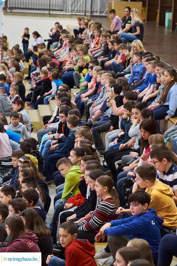 Ovi röpi a Bem iskolában