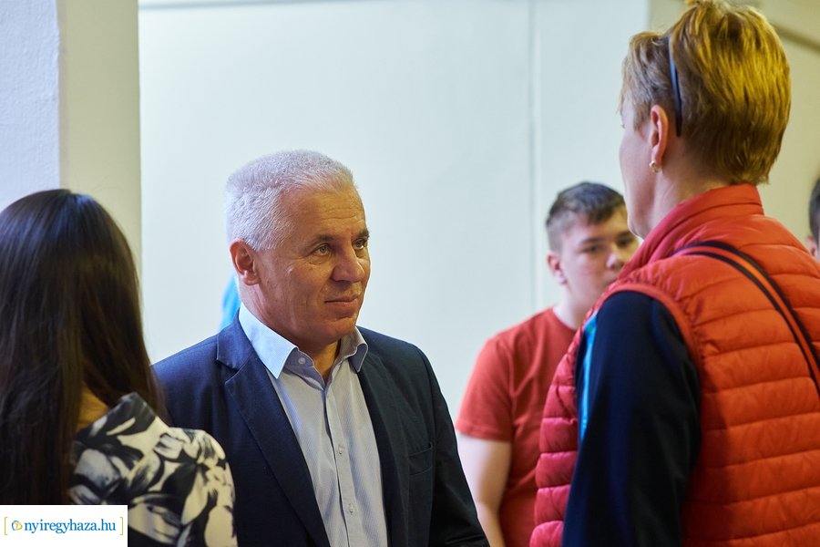 Ovi röpi a Bem iskolában