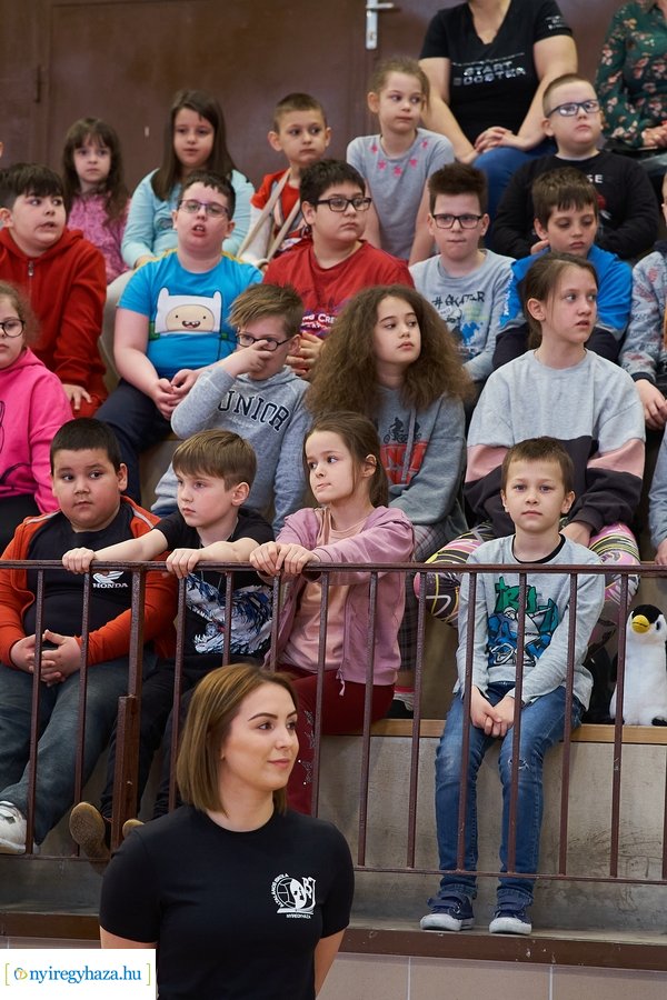 Ovi röpi a Bem iskolában