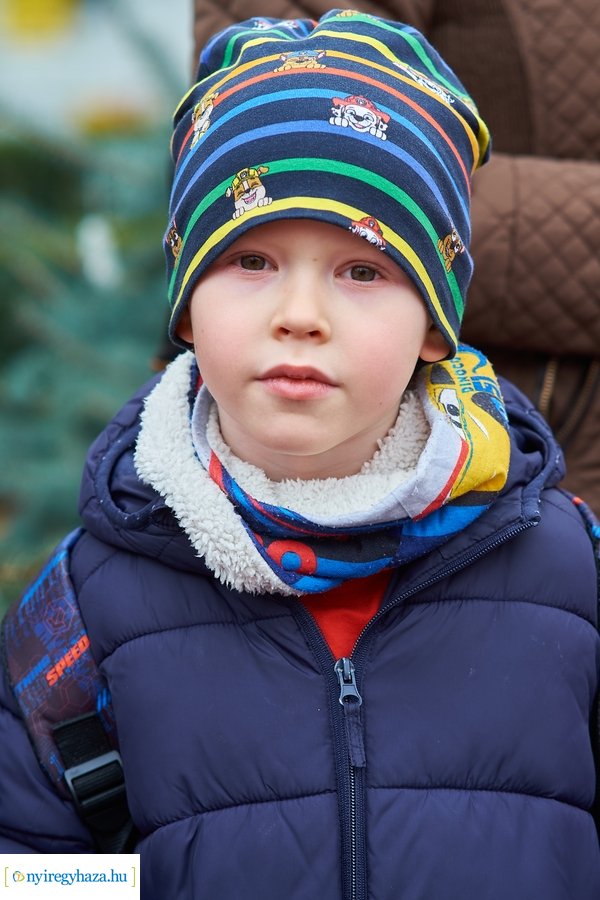 Ovisok díszítették a kis karácsonyfákat 2021