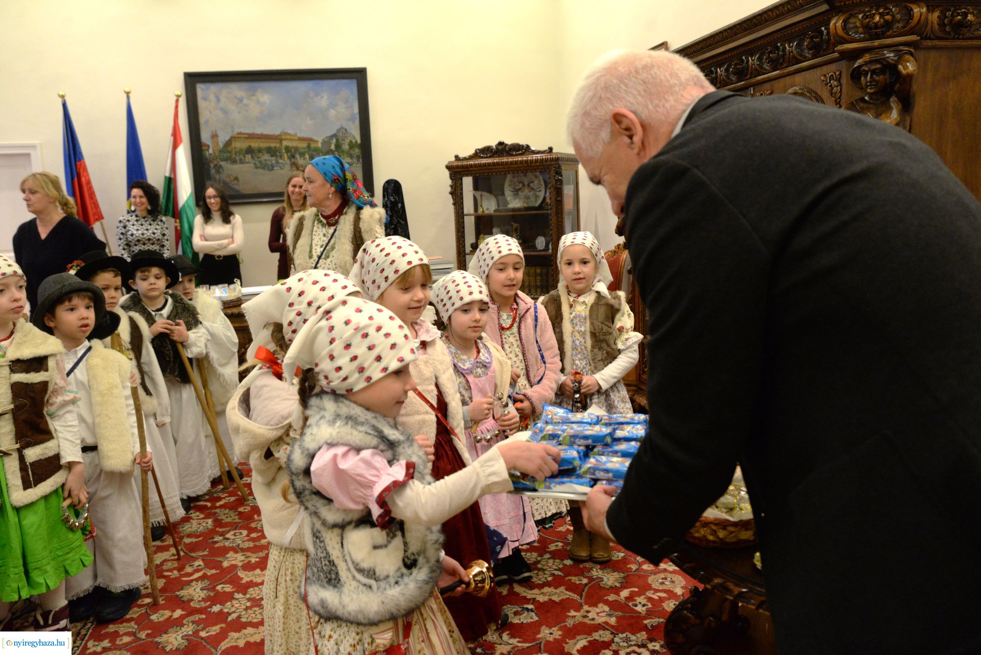 Óvodás vendégek jártak a Városházán