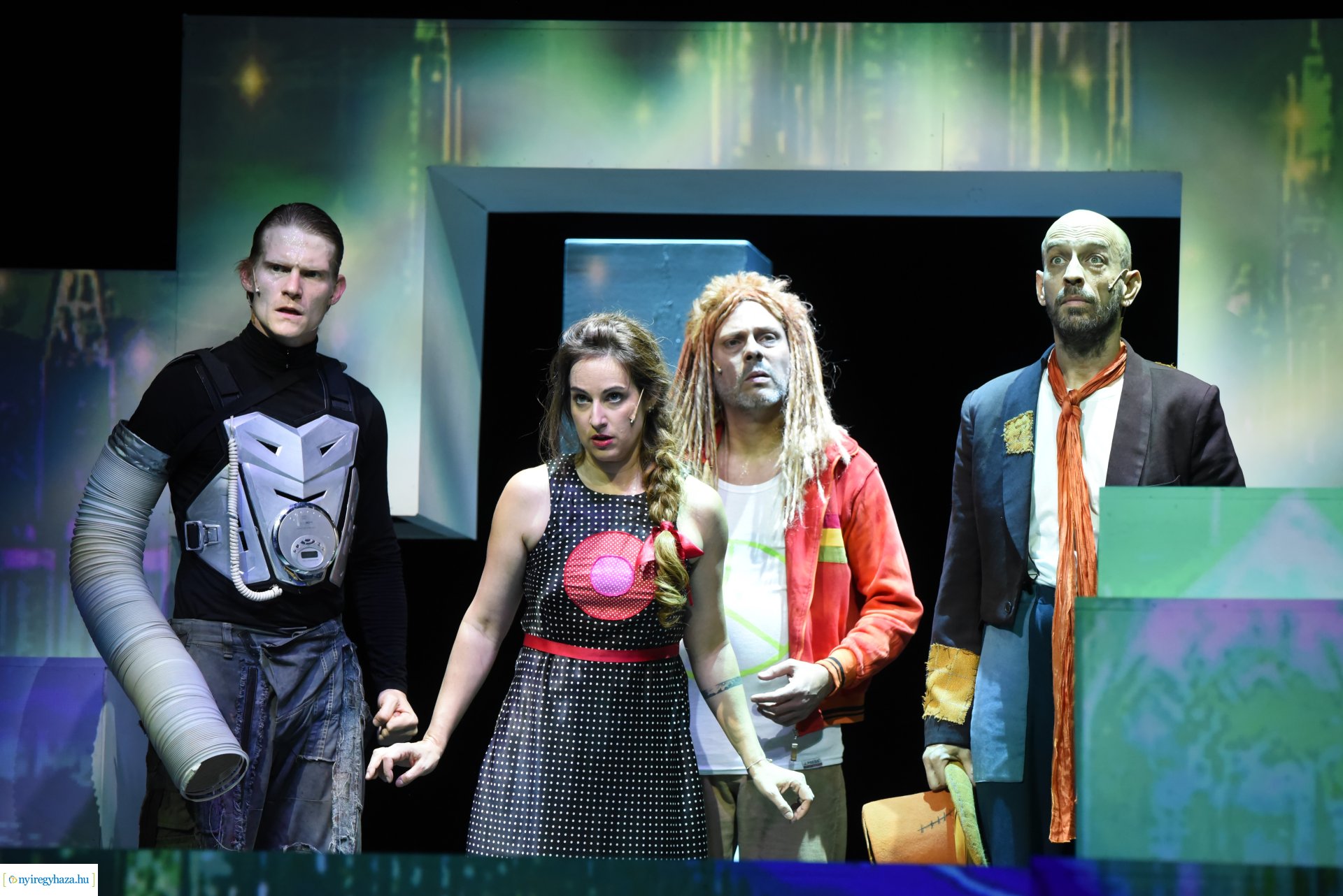 OZ, a nagy varázsló - bemutató a Móricz Zsigmond Színházban