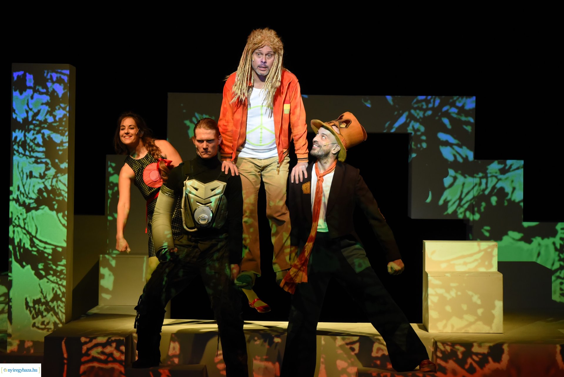 OZ, a nagy varázsló - bemutató a Móricz Zsigmond Színházban