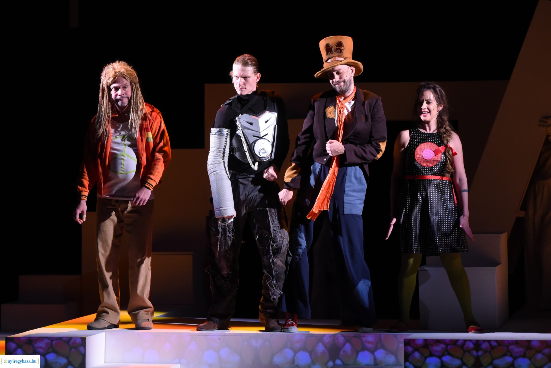 OZ, a nagy varázsló - bemutató a Móricz Zsigmond Színházban