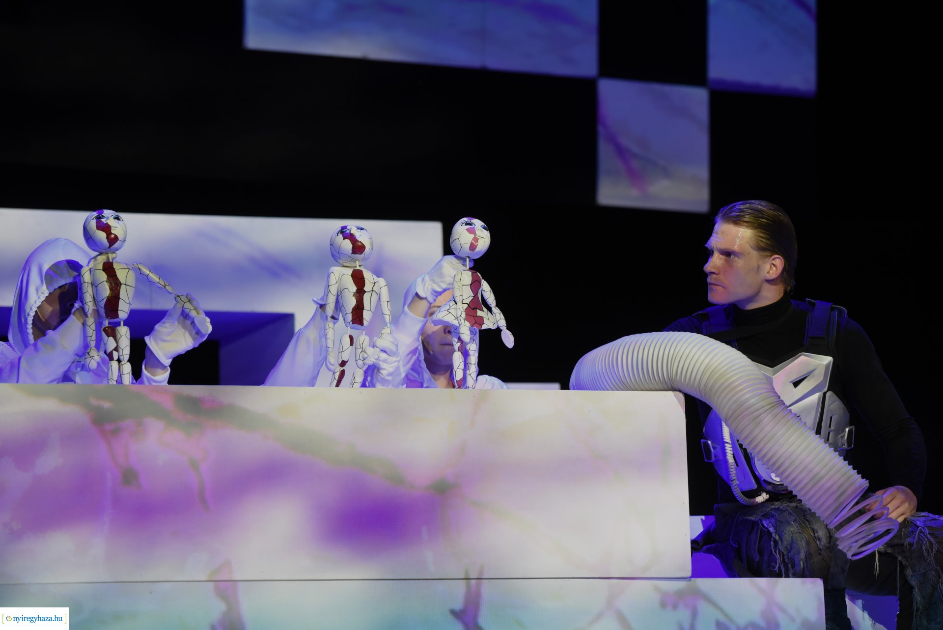 OZ, a nagy varázsló - bemutató a Móricz Zsigmond Színházban