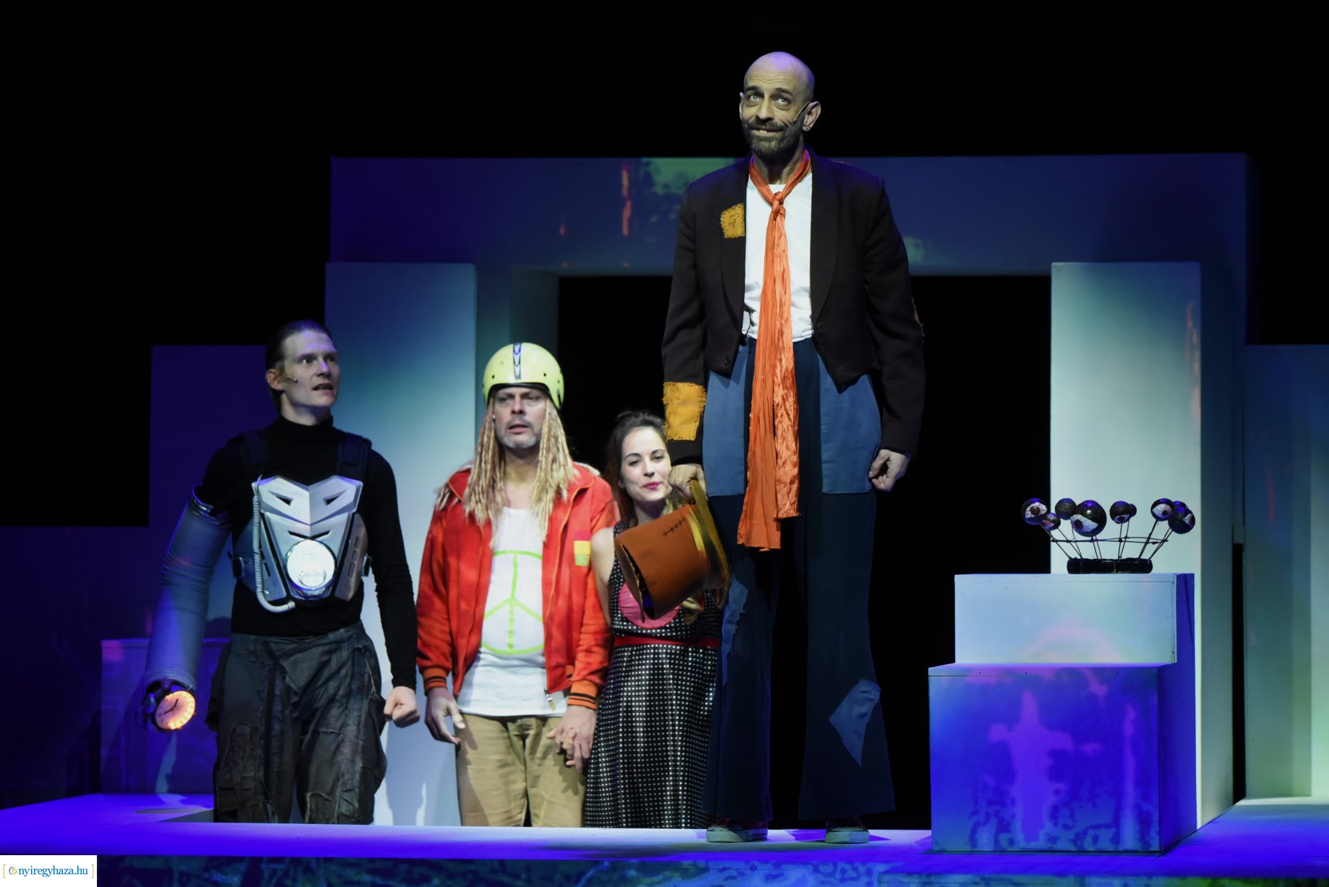 OZ, a nagy varázsló - bemutató a Móricz Zsigmond Színházban