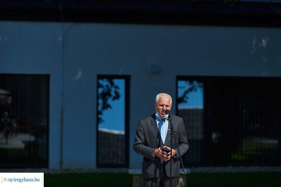 Őz utcai szociális itnézmény projektzárója