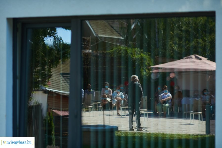 Őz utcai szociális itnézmény projektzárója