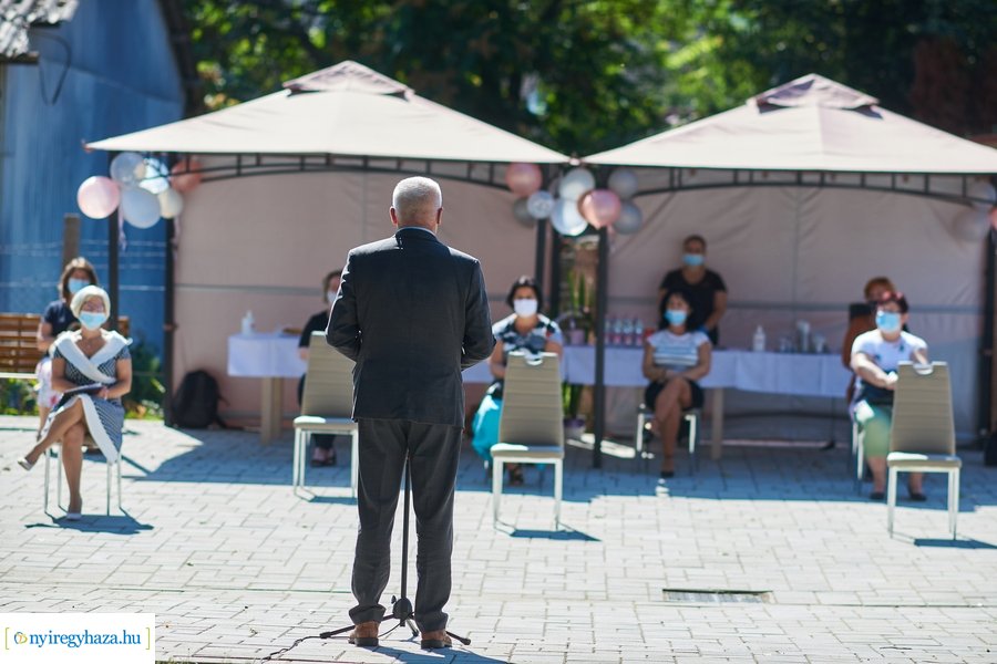 Őz utcai szociális itnézmény projektzárója