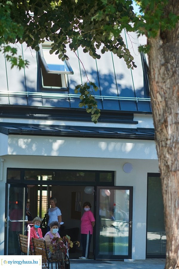 Őz utcai szociális itnézmény projektzárója