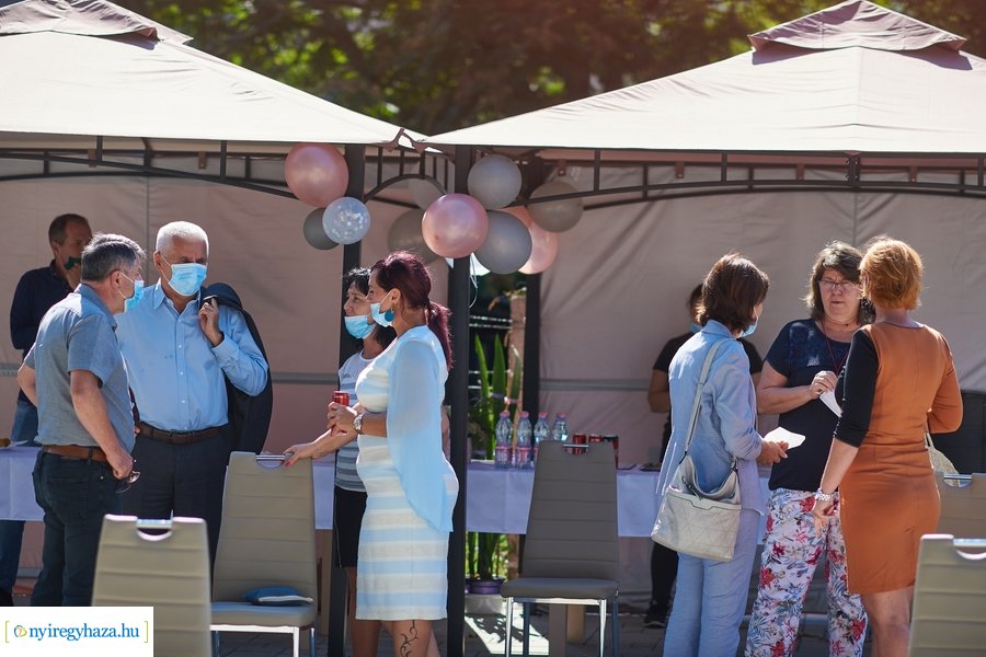 Őz utcai szociális itnézmény projektzárója