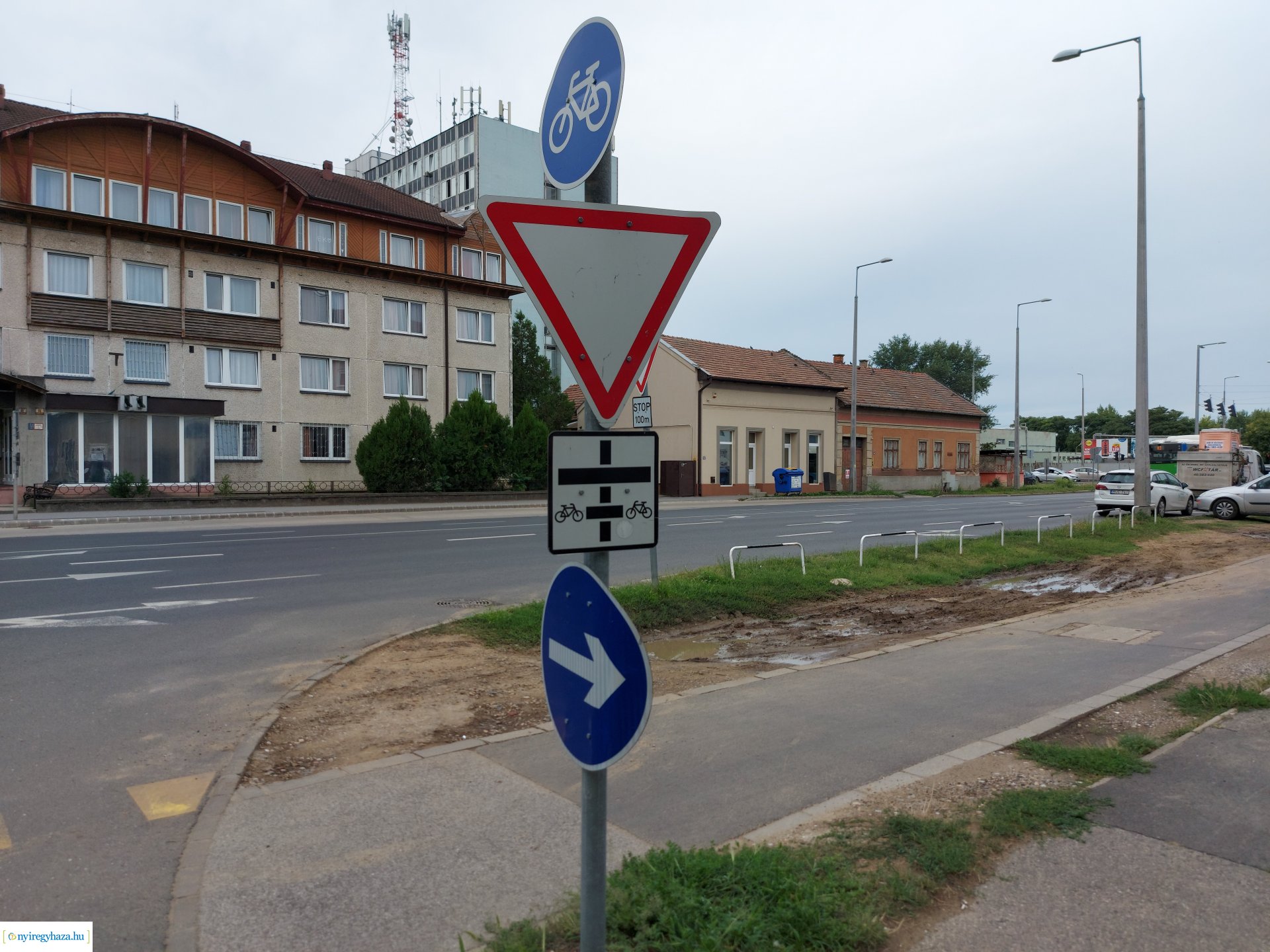 Pacsirta utca tábla