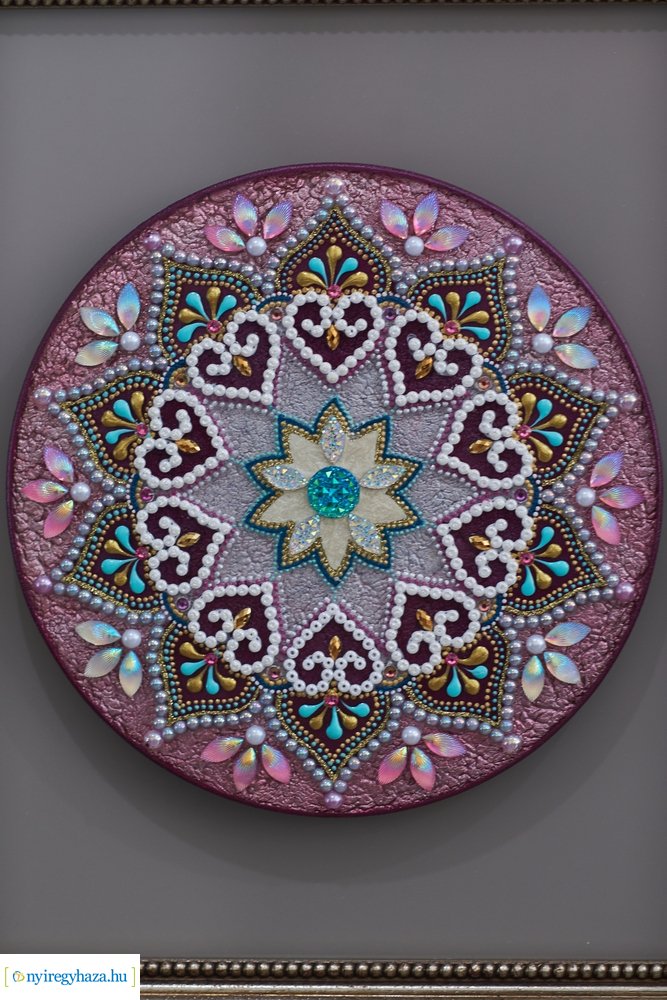 Pál Ágnes mandala kiállítása