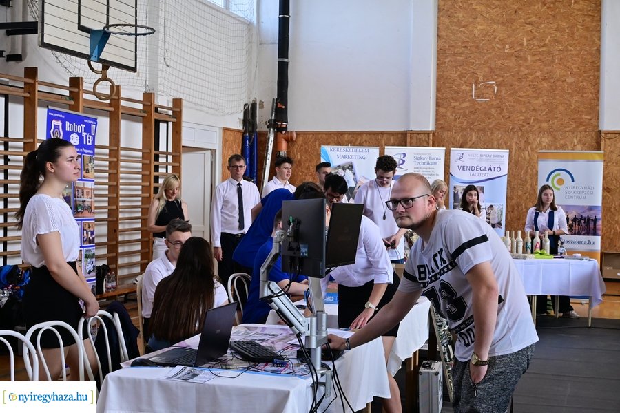 Pályaorientációs nap a Móricz iskolában 20240607