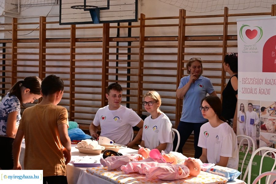 Pályaorientációs nap a Móricz iskolában 20240607