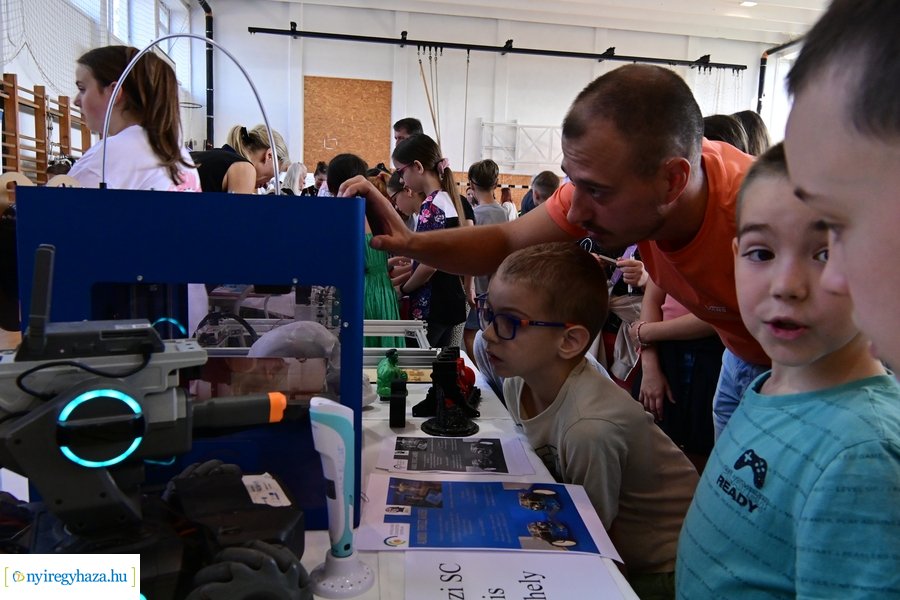 Pályaorientációs nap a Móricz iskolában 20240607