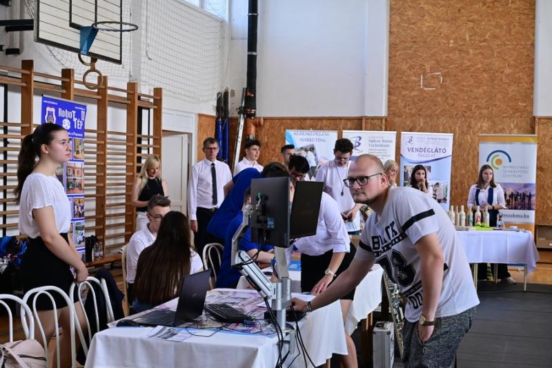 Pályaorientációs nap a Móricz iskolában 20240607