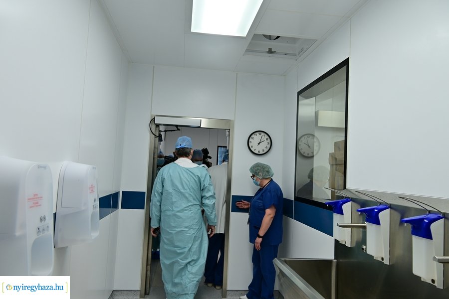 Panelműtők a kórházban