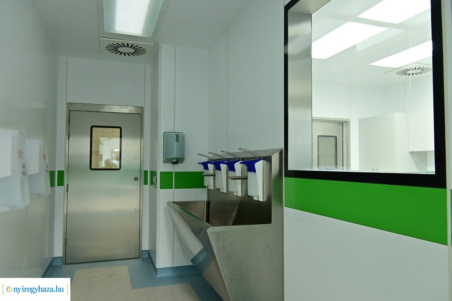 Panelműtők a kórházban