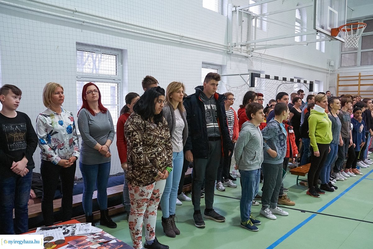 Parasport verseny megnyitó a Bárczi iskolában