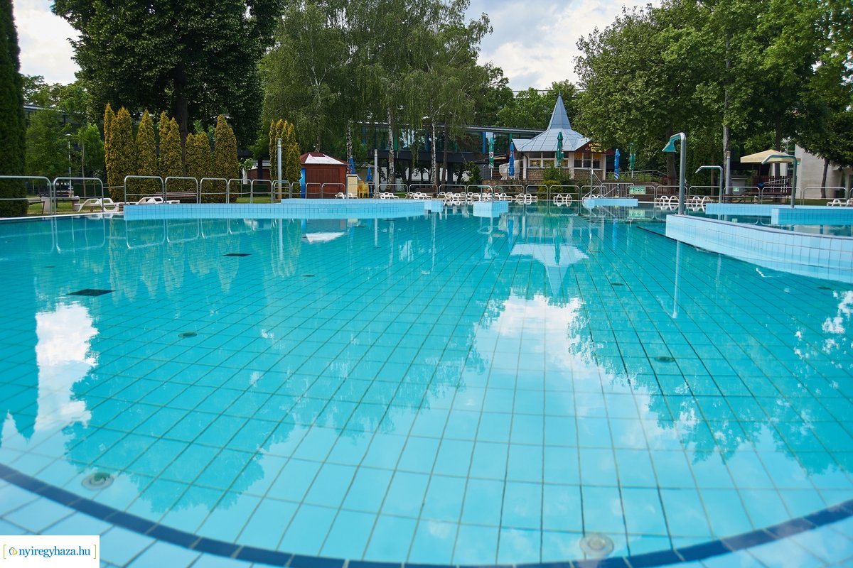 Parkfürdő nyitás beharangozó