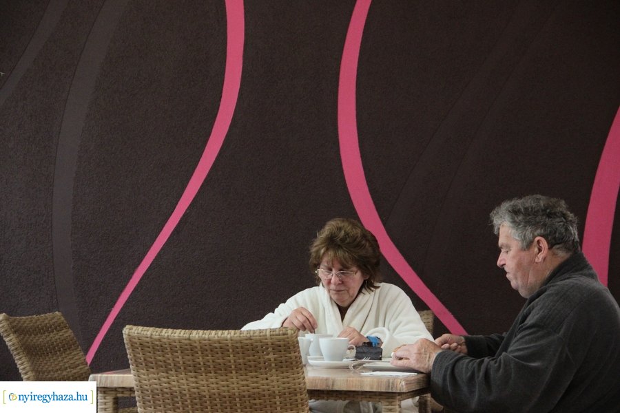 Parkfürdő nyitási időpont beharangozó