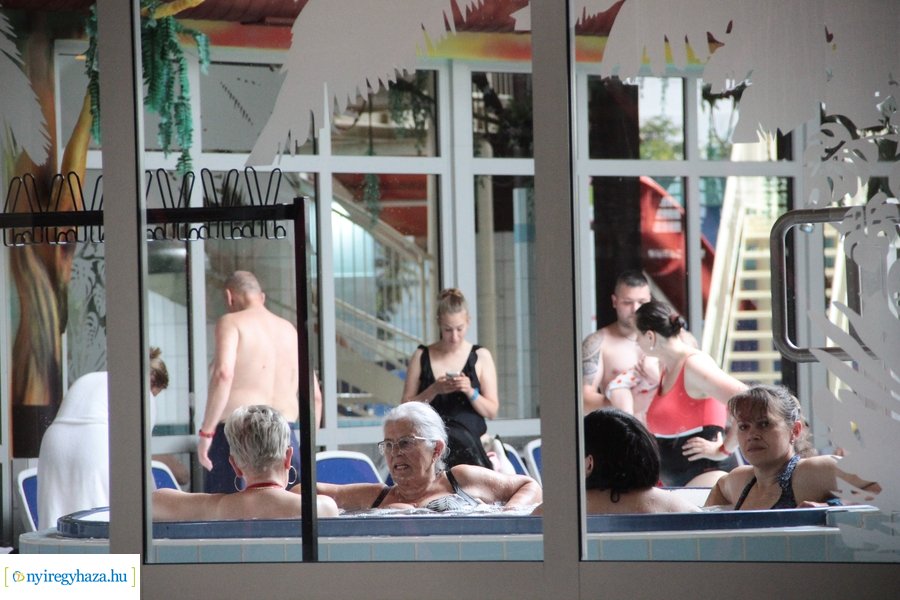 Parkfürdő nyitási időpont beharangozó