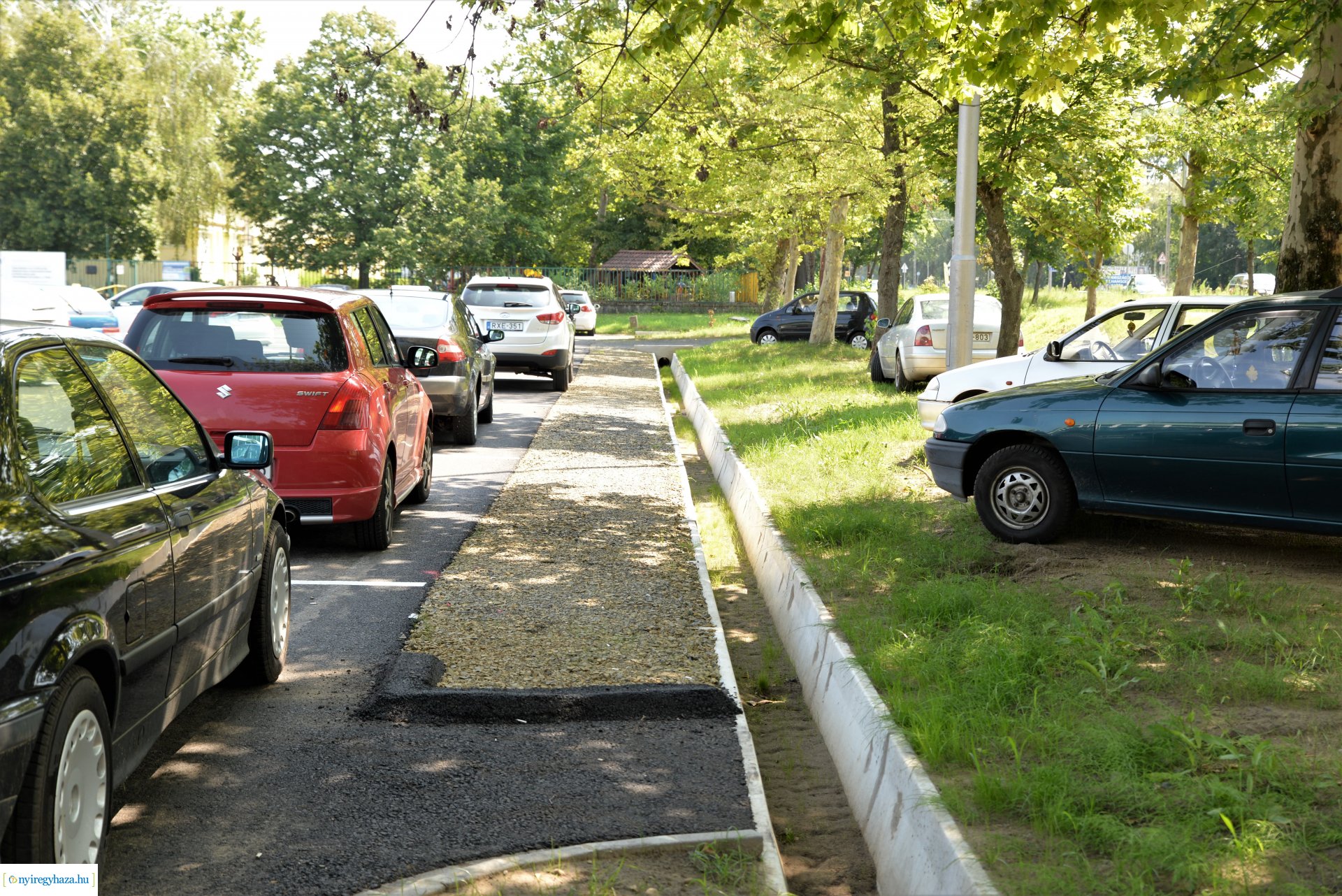 Parkoló átadás a Dunapack előtt